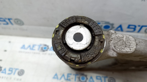 Tesla Model X 16-21 lower rear left control arm has a torn silent block.