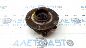 Front right hub for VW Atlas 18-25, rusty