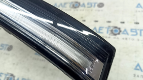 Daytime running light (DRL) central VW Atlas 24-25 without ambient lighting, scratches, worn
