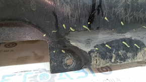The front engine guard of the Mercedes C-class W205 15-21 AWD is worn and has cracks.
