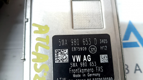 VW Atlas 24-25 lane keeping camera on the windshield