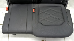 Rear row of seats left 2nd row VW Atlas 24-25 leather black white stitching, with seat belt, perforation, SE, crack