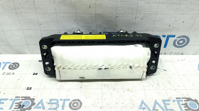 Passenger airbag in the dashboard of a VW Atlas 20-25