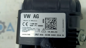 Passenger airbag in the dashboard of a VW Atlas 20-25