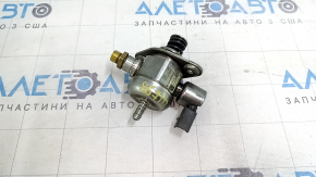 The high-pressure fuel pump (HPFP) for the Audi A4 B9 17-25 2.0T has a broken connector.