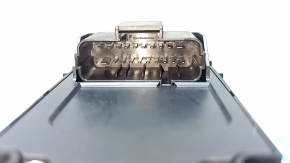 Lincoln MKC 15-19 driver's seat control with black and chrome buttons
