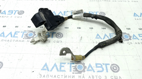 Positive battery terminal VW Atlas 24-25