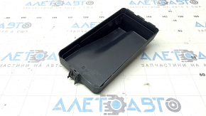 VW Atlas 24-25 Underhood Fuse Box Cover