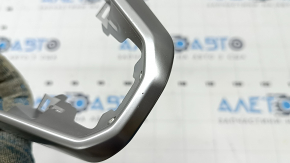 VW Atlas 21-25 chrome steering wheel trim, scratches