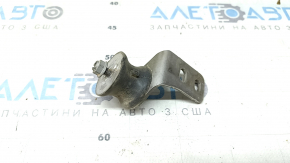 Mercedes C-class W205 19-21 front muffler bracket