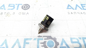 Fuel pressure sensor Mercedes C-class W205 300/350e/350h/400/43/63 15-21 on the fuel rail