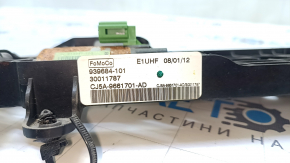 The Ford C-max MK2 13-18 driver's seat longitudinal adjustment motor is rusty.