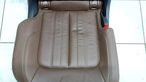 Rear seat row 2 right Audi Q5 80A 18-20 brown leather, wrinkled, leather is peeling off in the area of the headrest mounting bushings
