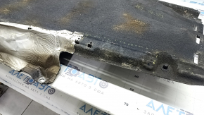 Right underbody protection of Audi Q5 80A 18-24, heat shield is torn, no fragment