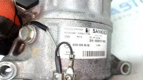 Mercedes C-class W205 19-21 Sanden air conditioning compressor, contact with water, makes noise
