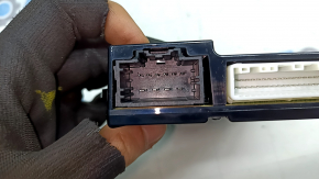 Tesla Model X 22-25 2nd Row Right Seat Control Unit