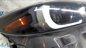 Mazda CX-5 22-25 right front headlight is worn and sandy
