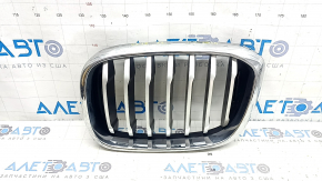 Left radiator grill BMW X3 G01 18-21 nostril, chrome frame + gray grille, broken fasteners, sand
