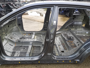 The central left body pillar of the Kia Niro 17-22 HEV on the body, bumps