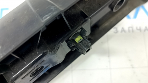 Left front threshold mount for BMW 5 G30 17-23, broken mounts