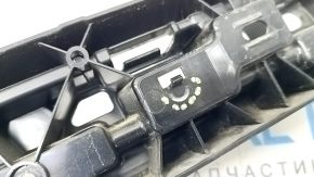 Left front threshold mount for BMW 5 G30 17-23, broken mounts