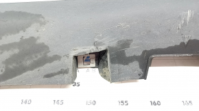 Lincoln MKC 15-19 right side sill with scratches, dents, and abrasions