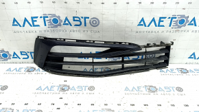 Right lower grille of the front bumper BMW 5 G30 17-20, gloss black, broken, broken mount, missing fragment, scratches
