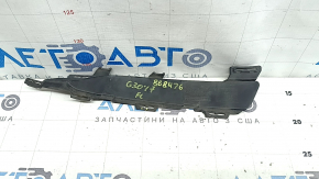 Left fog light plug for BMW 5 G30 17-20, structure, crack