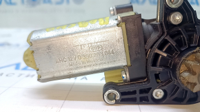 Lincoln MKZ 13-20 passenger seat lift motor without frame