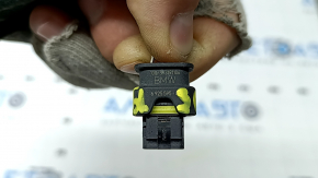 A chip for the foot-operated trunk lid opening sensor for the BMW X5 G05 19-23