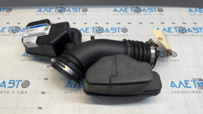 Air duct with resonator Ford Explorer 11-19