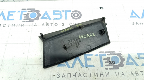 Right headlight cover for Toyota Camry v70 18-20: structure, cracks in fasteners