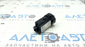 The start-stop button on a Toyota Camry V70 18-24 hybrid is corroded.