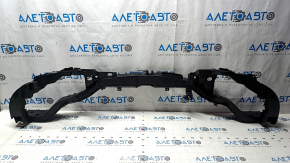The upper TV bar of the Ford Escape MK3 2019 is broken, the fragment is missing.