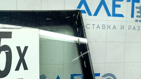 VW Passat B8 16-19 USA windshield with chips, impacts, sand, air along the edge, scratches
