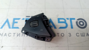 The left steering wheel control buttons on the Tesla Model X 16-21 have a worn roller.