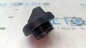 Lexus RX450h 10-15 Oil Filler Cap