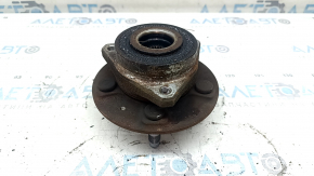 Rusty front right hub for a 2014 Cadillac CTS