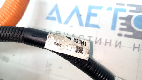 The high-voltage cable running through the entire body of a Toyota Camry v70 18-24 hybrid has been cut.
