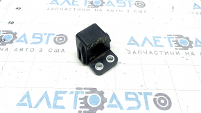 Upper left radiator mount Mazda CX-50 23-25 2.5 rubber + plastic