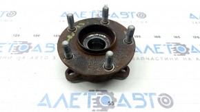 Mazda CX-50 23-25 front left wheel hub rusty