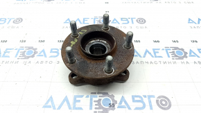 Mazda CX-50 23-25 front right wheel hub rusty