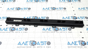 The rear right door curtain of the Volvo XC90 16-24 is black and has come unglued.