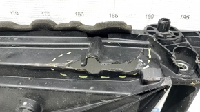 Diffuser radiator shroud bare Toyota Prius 30 10-15 cracked