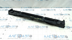 Upper radiator deflector for Toyota Prius 30 10-15