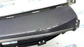 The lower grille of the front bumper of the Hyundai Ioniq 17-22 is gray, the fasteners are broken, there are scratches, and there are bumps.