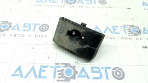 Volvo XC90 16-22 rear right jack, type 1, broken mount