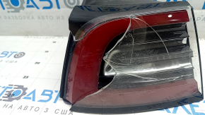 Tesla Model 3 18-USA 3-pin outer fender light, left, broken, no fragments