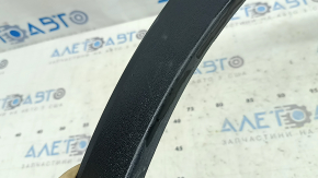 Front right fender arch trim for VW Tiguan 22-24 (structure, scratches)