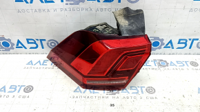 Left outer fender light for a VW Tiguan 18-24 USA, scratches